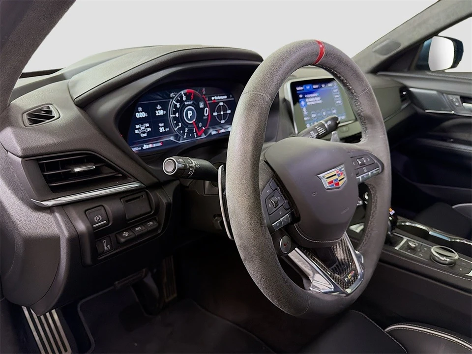 2023 Cadillac CT4-V - Image 10 of 12