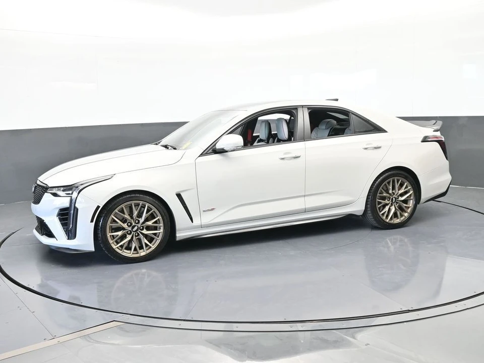 2023 Cadillac CT4-V - Image 2 of 12