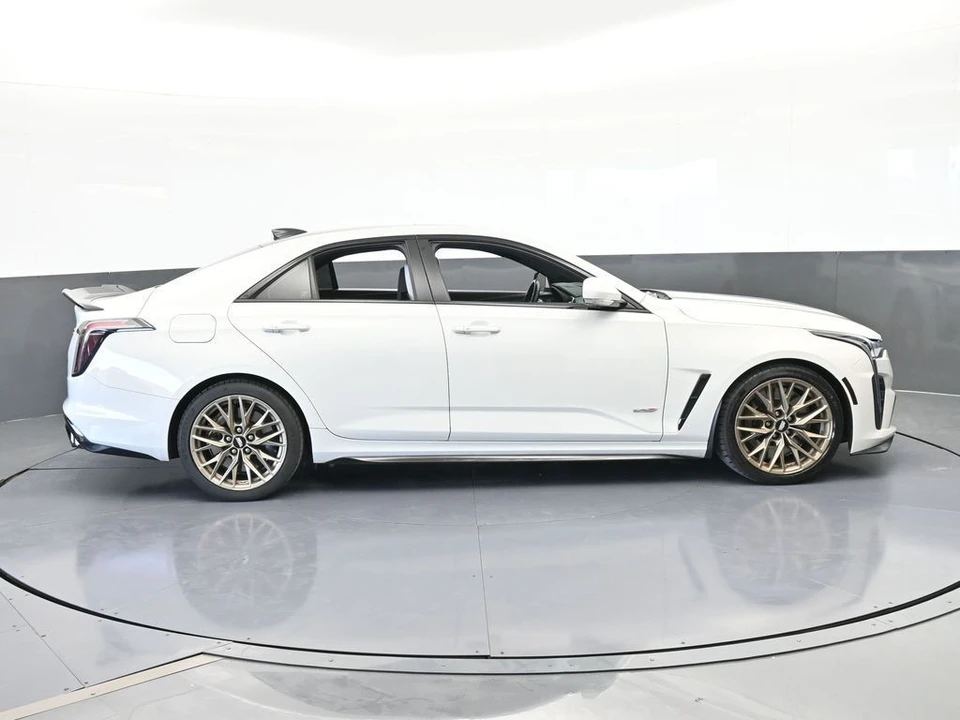 2023 Cadillac CT4-V - Image 7 of 12