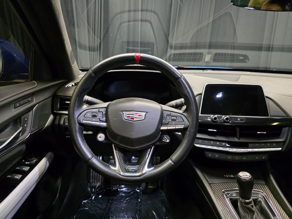 2023 Cadillac CT4-V - Image 27 of 31