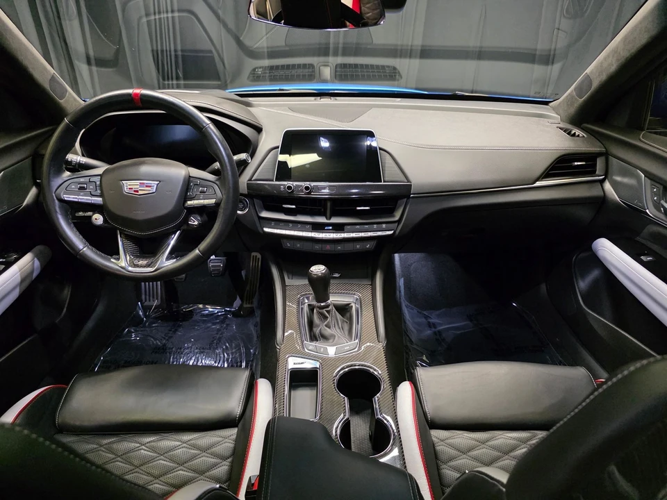 2023 Cadillac CT4-V - Image 26 of 31
