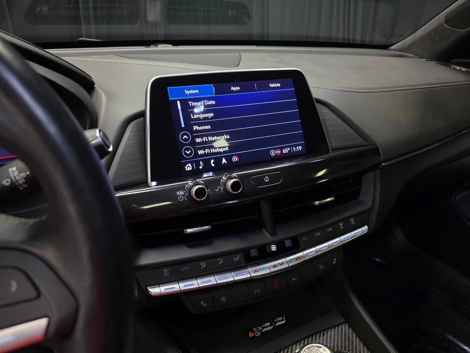 2023 Cadillac CT4-V - Image 30 of 31