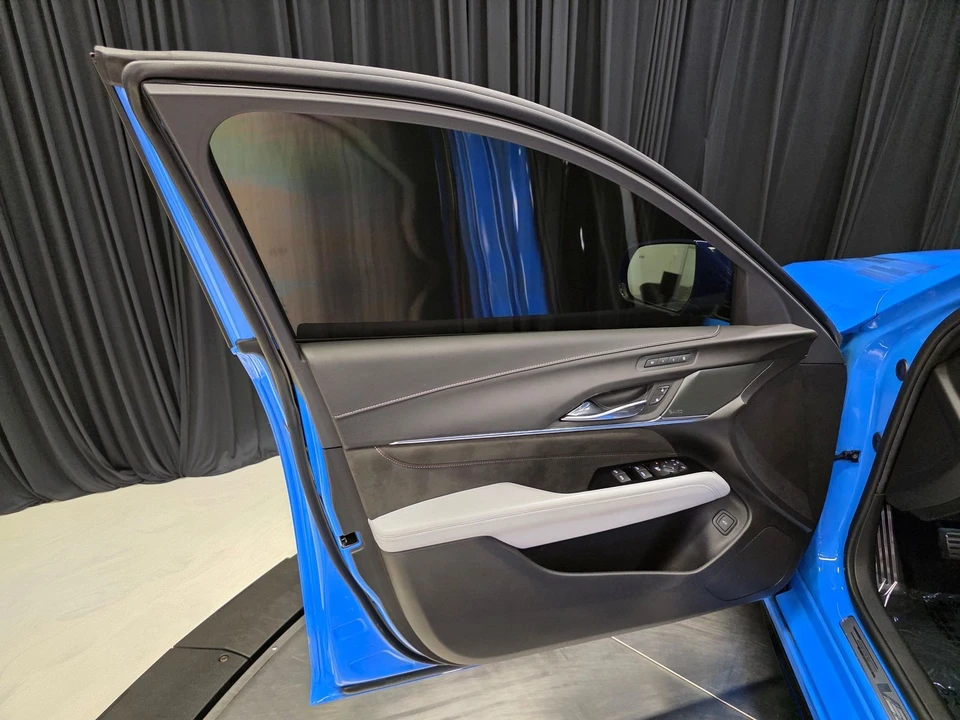 2023 Cadillac CT4-V - Image 19 of 31