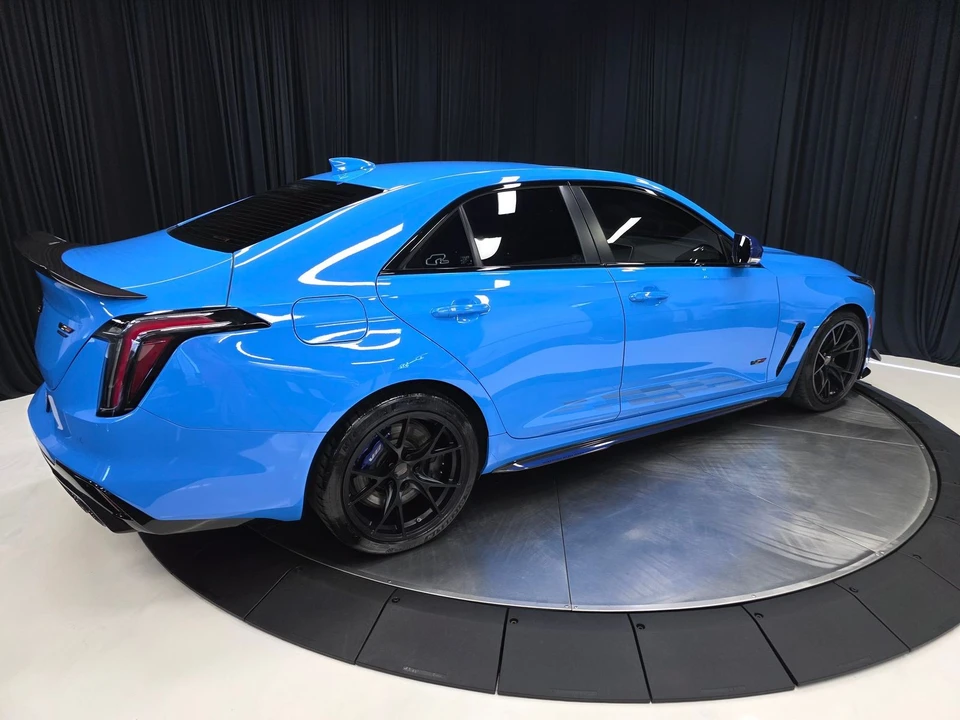 2023 Cadillac CT4-V - Image 15 of 31
