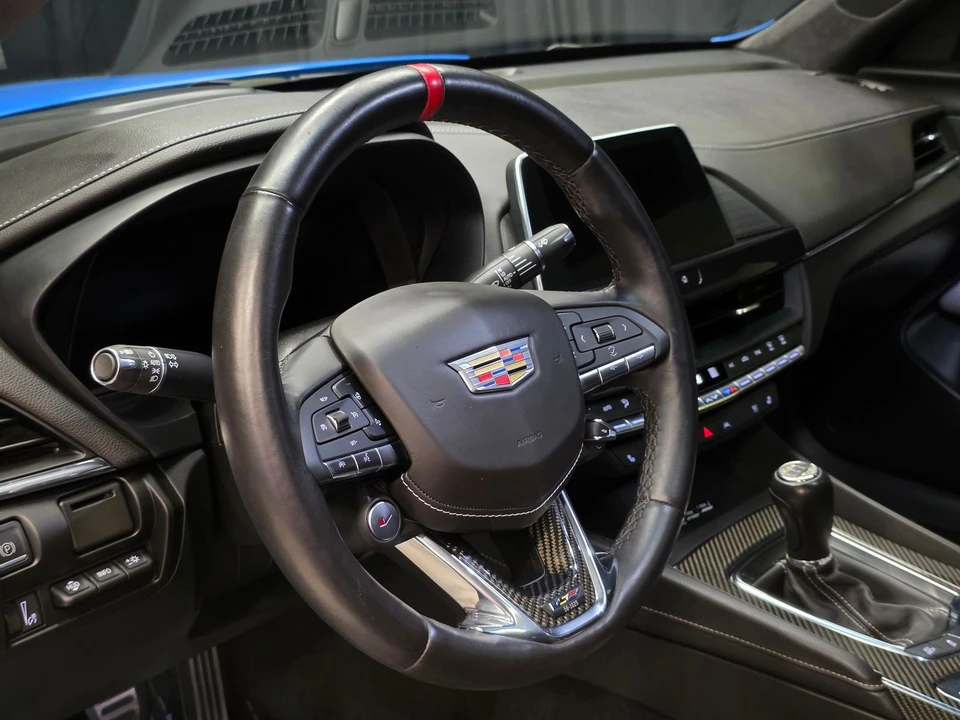 2023 Cadillac CT4-V - Image 25 of 31