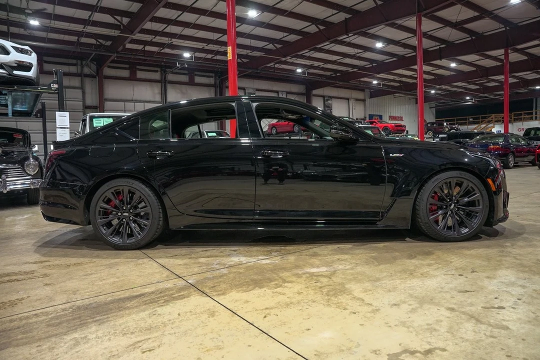 2023 Cadillac CT5-V Blackwing - Image 10 of 12