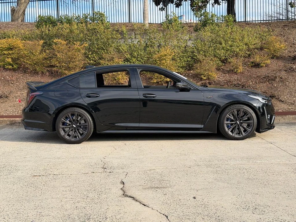 2023 Cadillac CT5-V - Image 3 of 31