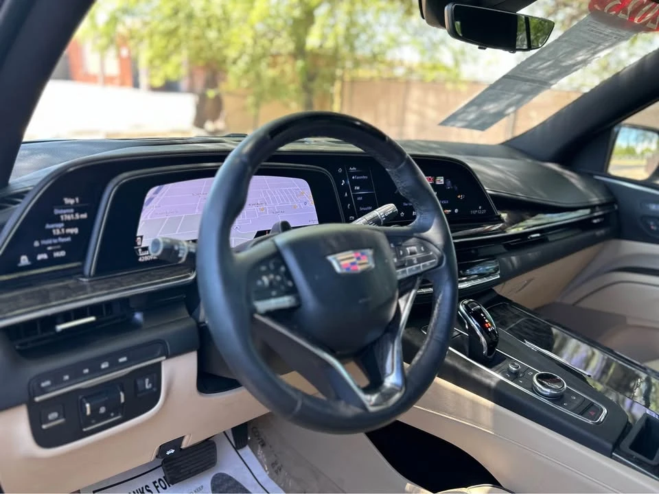 2023 Cadillac Escalade 5th Gen - Image 7 of 8