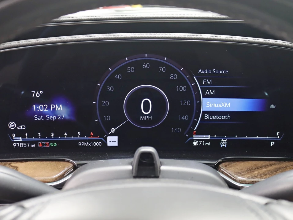 2023 Cadillac Escalade 5th Gen - Image 19 of 21