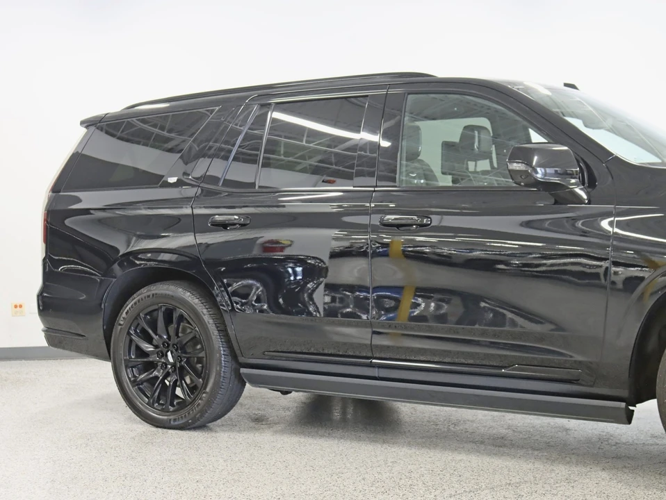 2023 Cadillac Escalade 5th Gen - Image 3 of 21