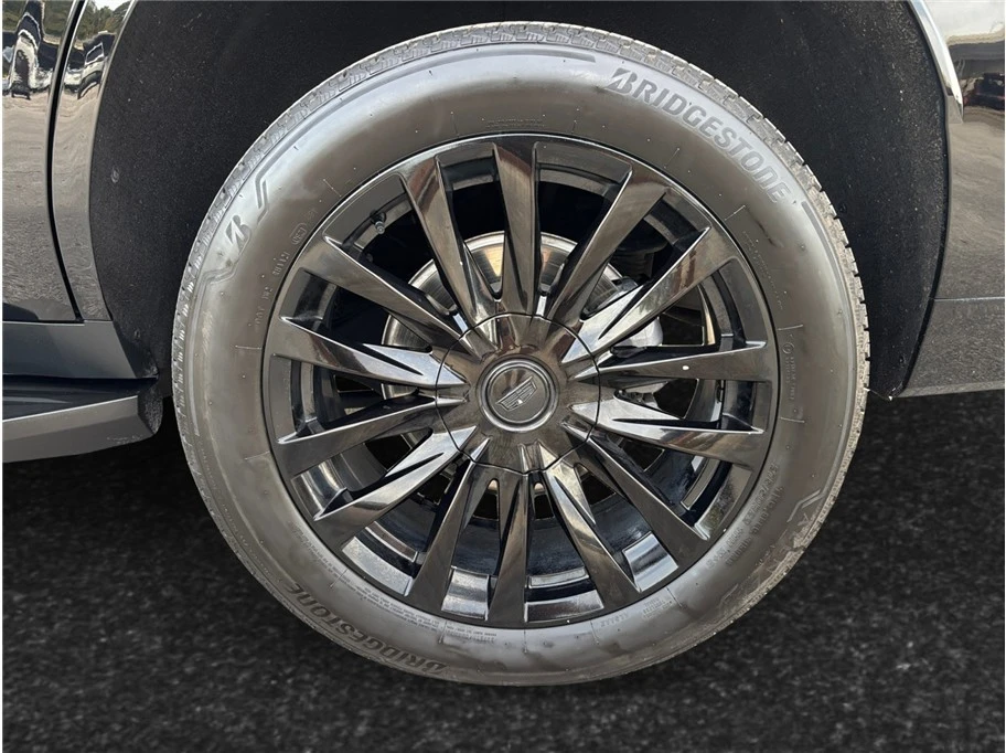 2023 Cadillac Escalade 5th Gen - Image 16 of 21