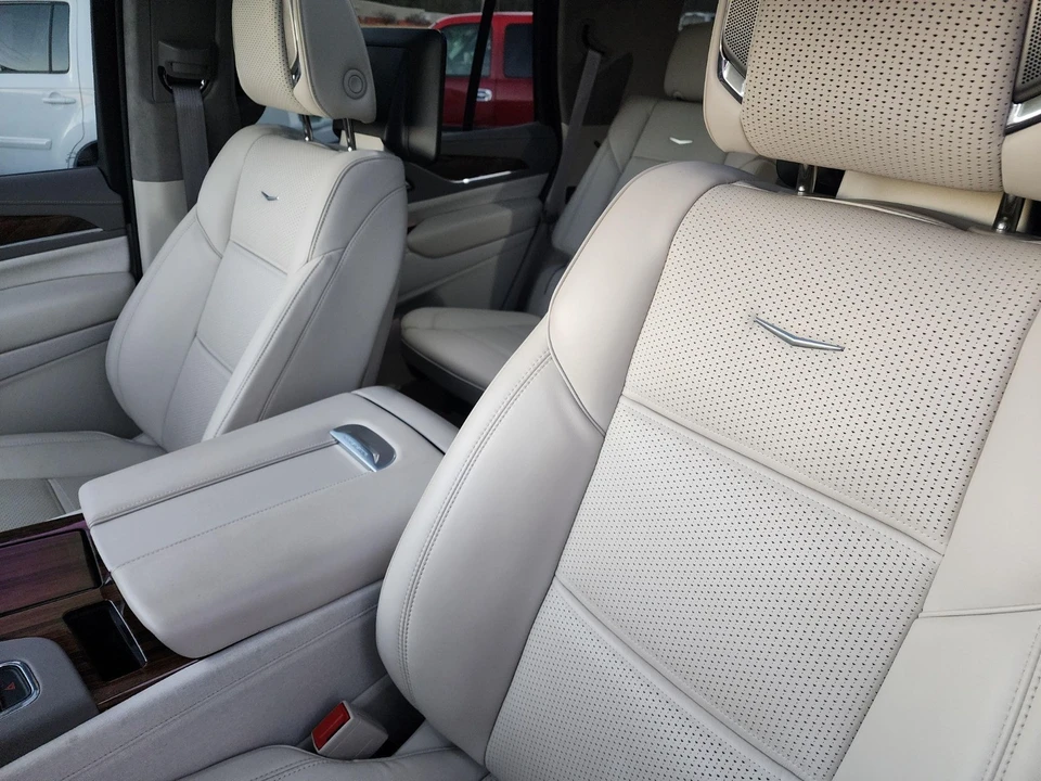 2023 Cadillac Escalade 5th Gen - Image 7 of 21