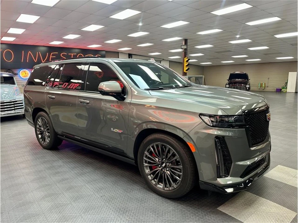 2023 Cadillac Escalade 5th Gen - Image 4 of 31