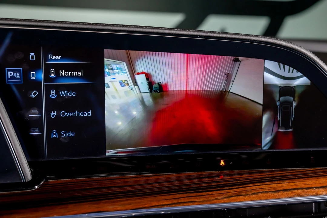 2023 Cadillac Escalade 5th Gen - Image 12 of 21