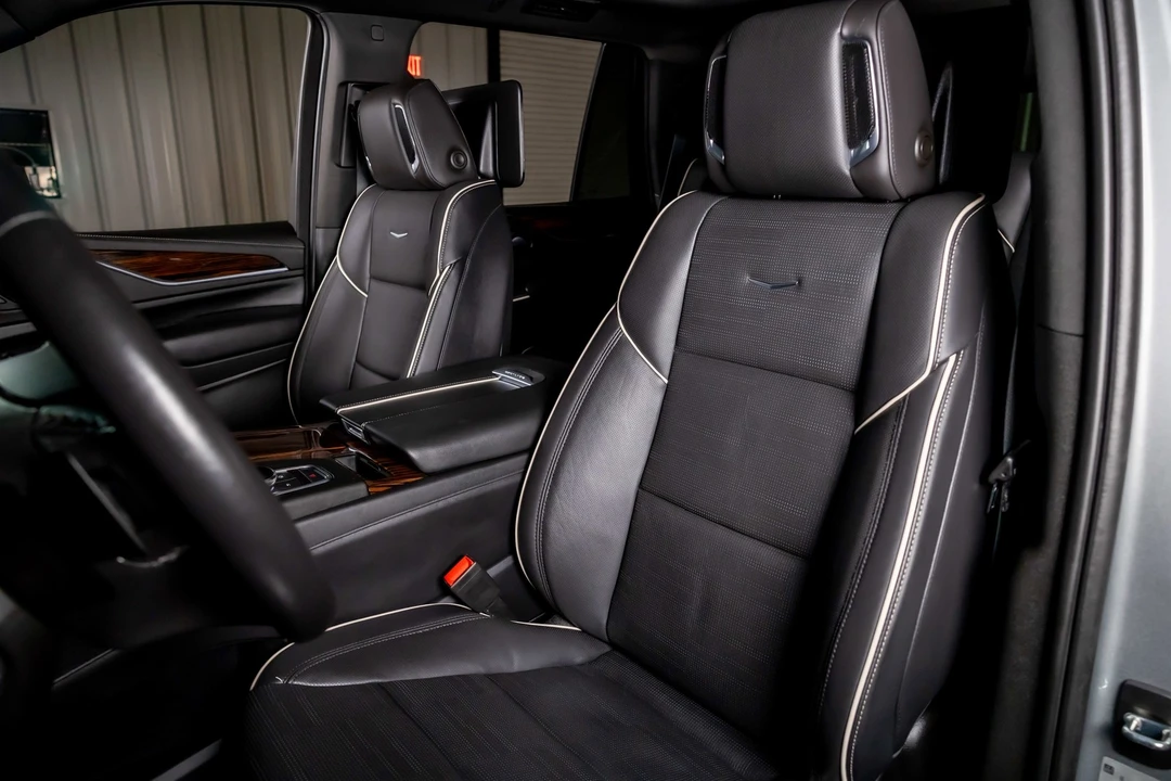 2023 Cadillac Escalade 5th Gen - Image 5 of 12