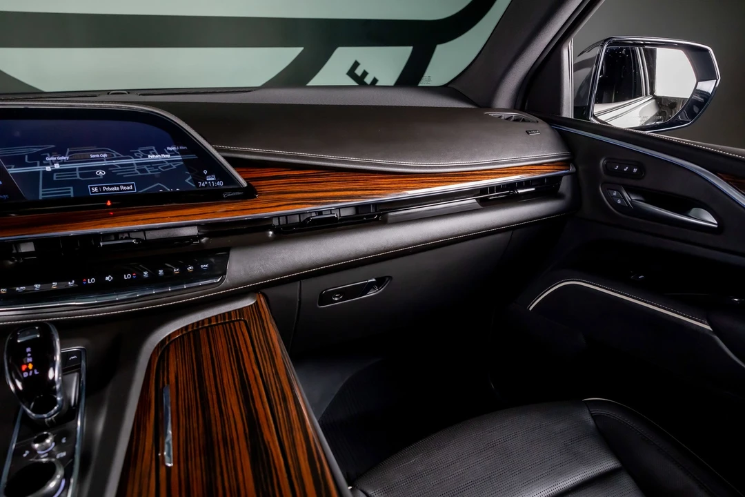 2023 Cadillac Escalade 5th Gen - Image 8 of 12