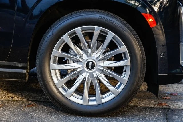 2023 Cadillac Escalade 5th Gen - Image 9 of 12