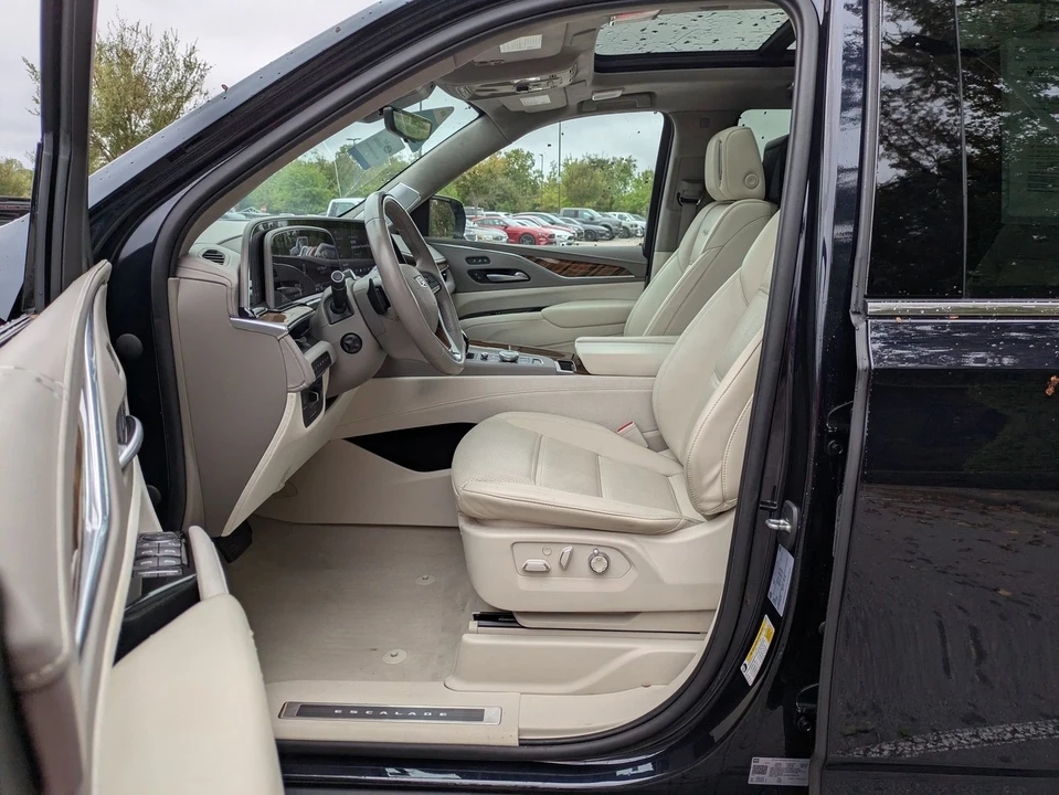 2023 Cadillac Escalade 5th Gen - Image 12 of 12