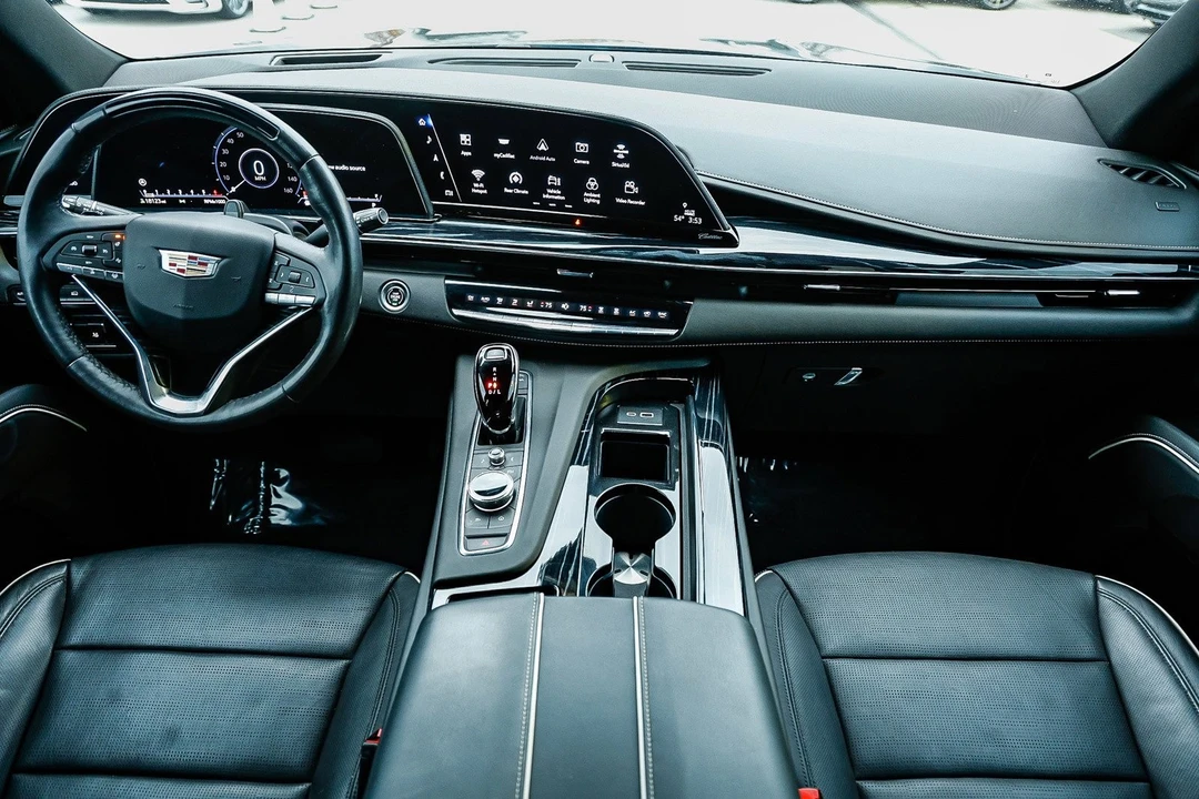 2023 Cadillac Escalade 5th Gen - Image 10 of 12