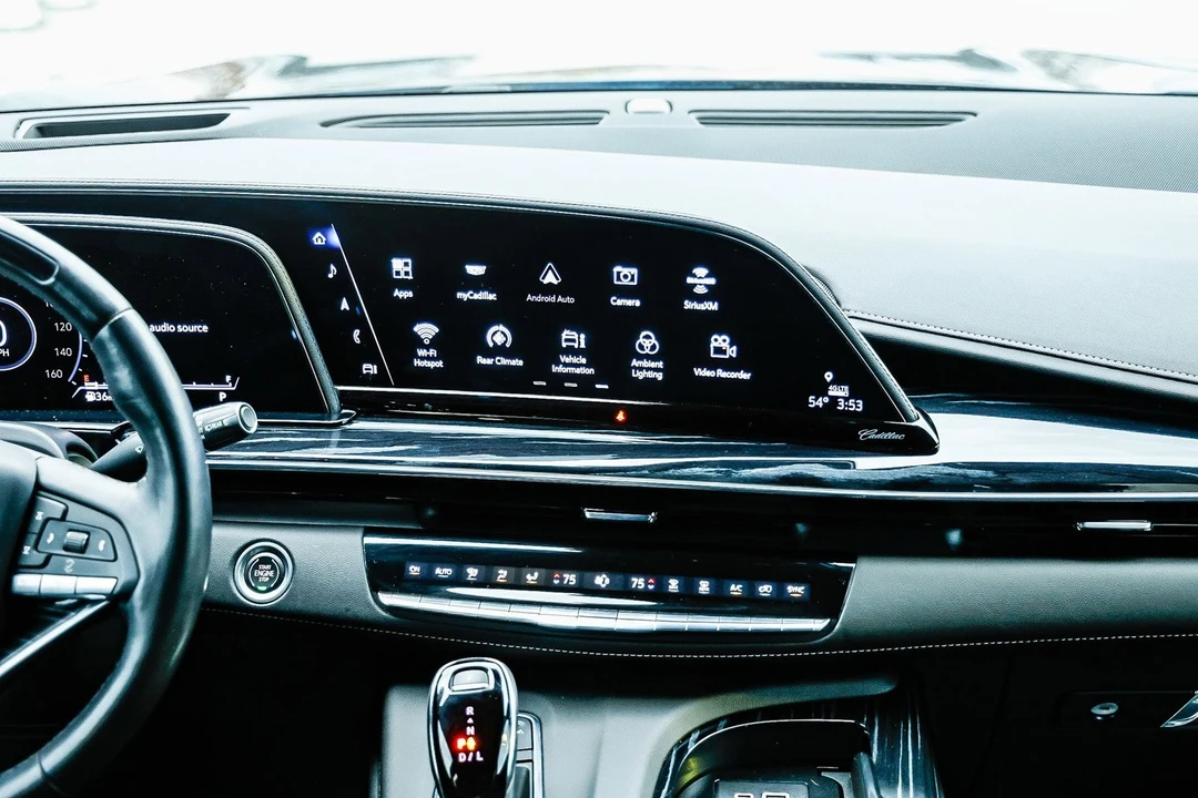 2023 Cadillac Escalade 5th Gen - Image 11 of 12