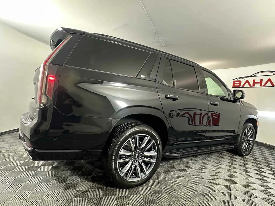 2023 Cadillac Escalade 5th Gen - Image 9 of 21