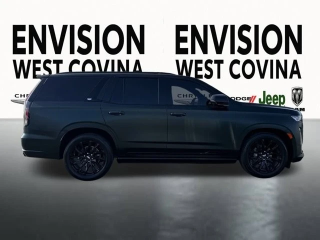 2023 Cadillac Escalade 5th Gen - Image 11 of 12