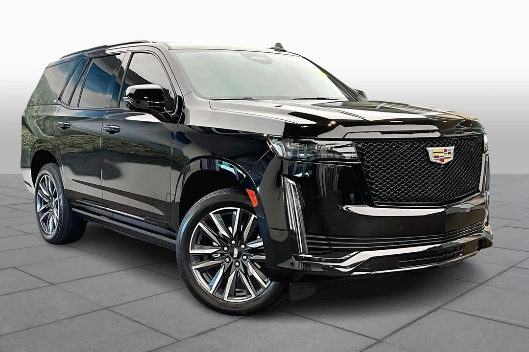 2023 Cadillac Escalade 5th Gen - Image 3 of 12