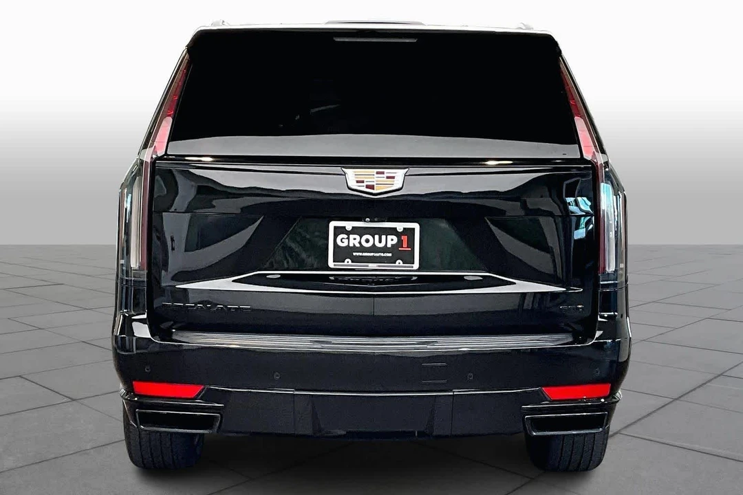 2023 Cadillac Escalade 5th Gen - Image 5 of 12