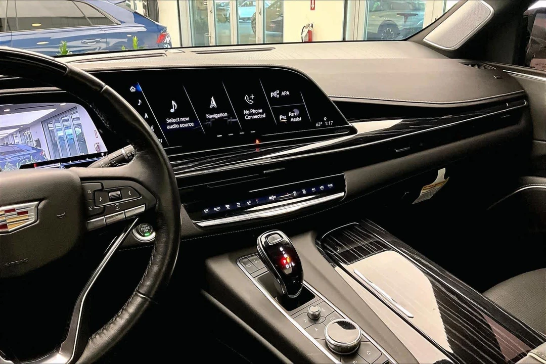 2023 Cadillac Escalade 5th Gen - Image 7 of 12
