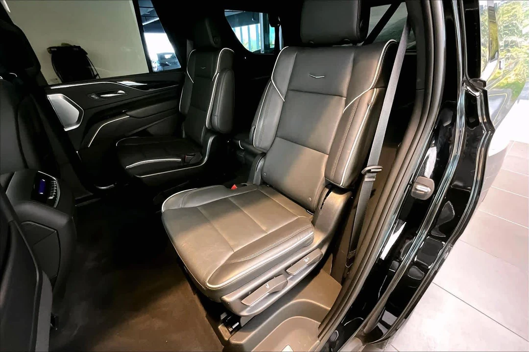 2023 Cadillac Escalade 5th Gen - Image 21 of 21