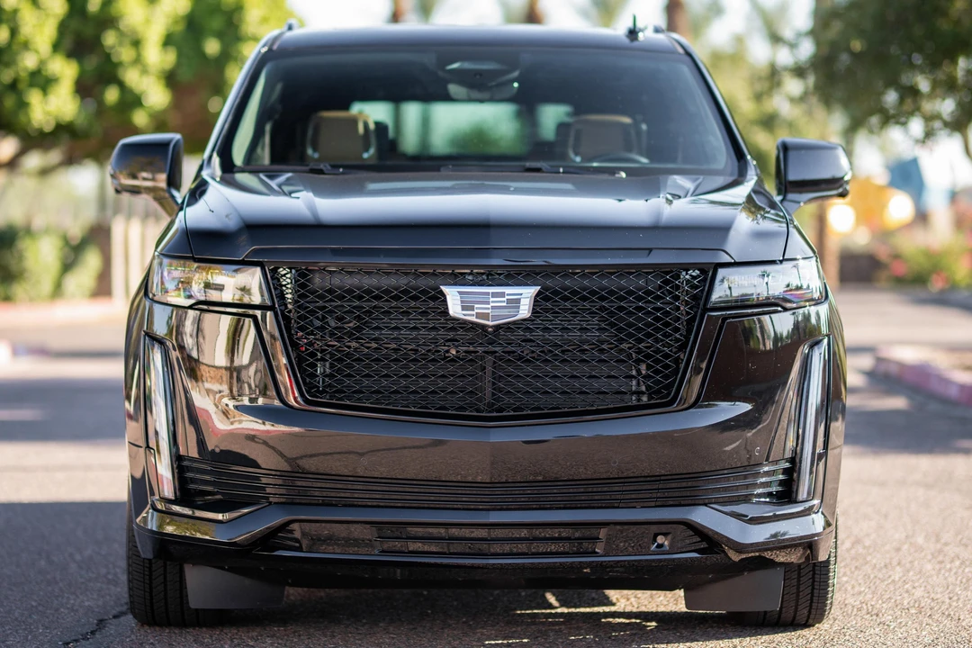 2023 Cadillac Escalade 5th Gen - Image 2 of 31