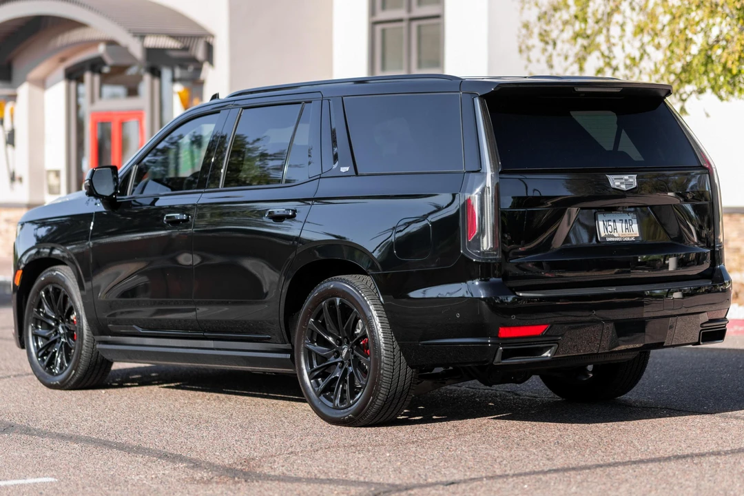 2023 Cadillac Escalade 5th Gen - Image 4 of 31