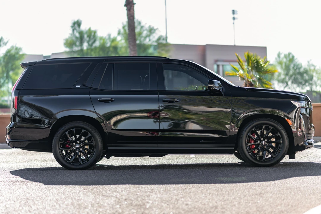 2023 Cadillac Escalade 5th Gen - Image 3 of 31