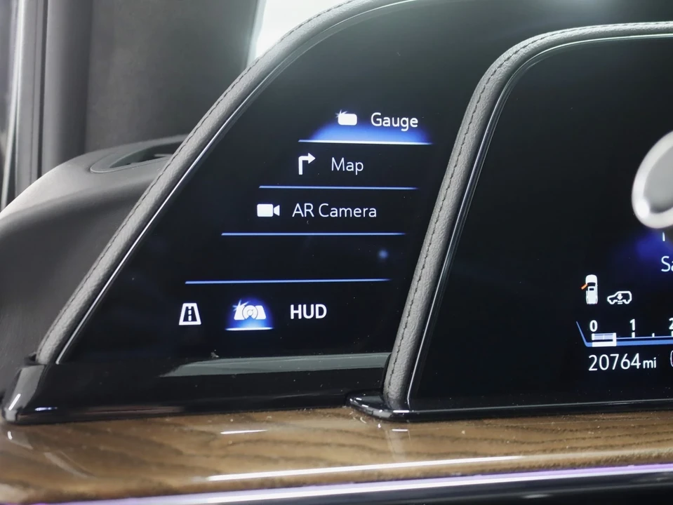 2023 Cadillac Escalade 5th Gen - Image 17 of 21
