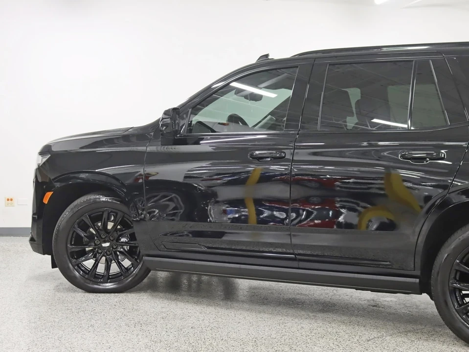 2023 Cadillac Escalade 5th Gen - Image 11 of 21