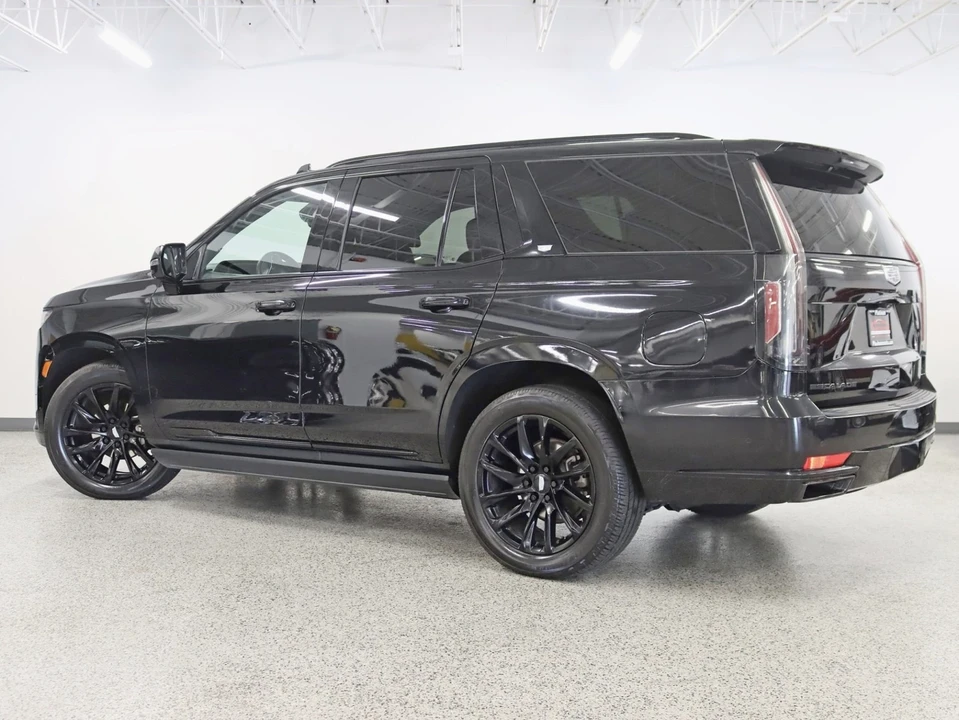 2023 Cadillac Escalade 5th Gen - Image 9 of 21