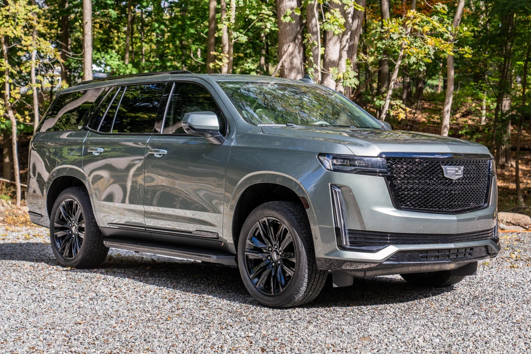 2023 Cadillac Escalade 5th Gen - Image 9 of 31