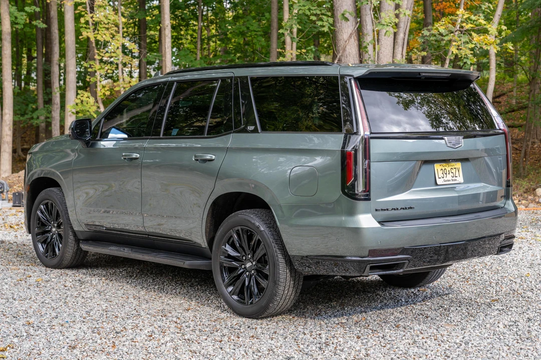 2023 Cadillac Escalade 5th Gen - Image 4 of 31
