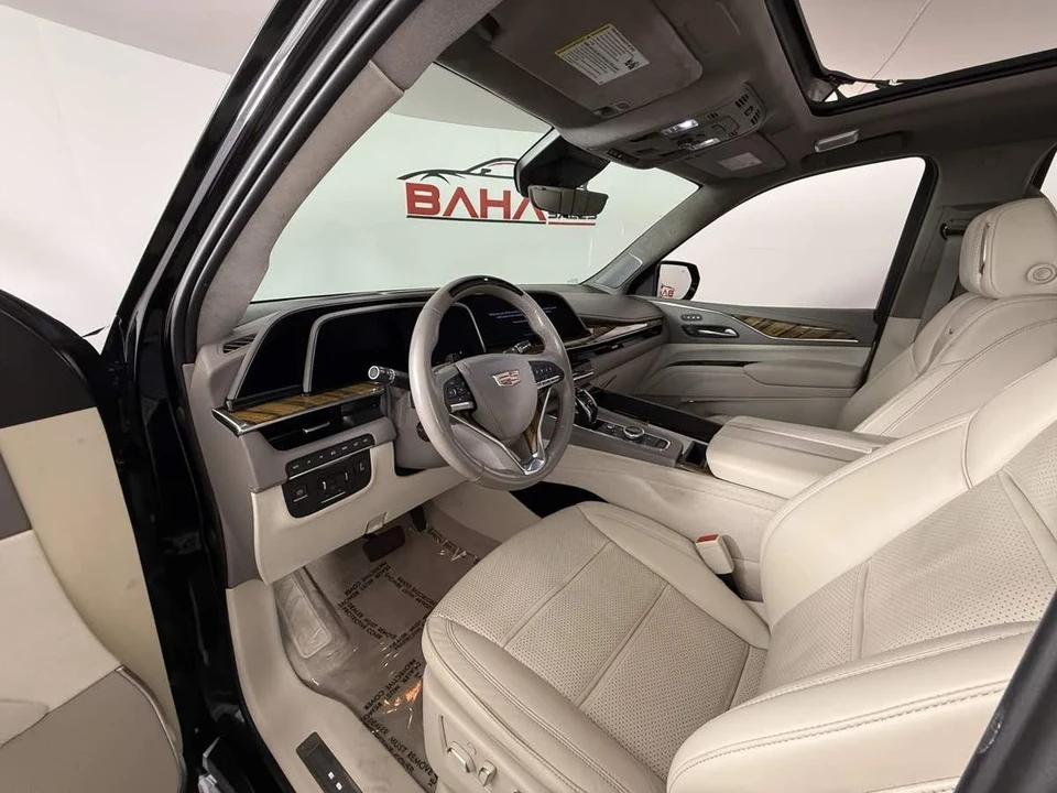 2023 Cadillac Escalade 5th Gen - Image 20 of 21