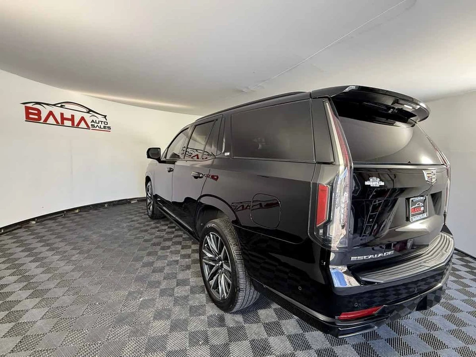 2023 Cadillac Escalade 5th Gen - Image 9 of 21