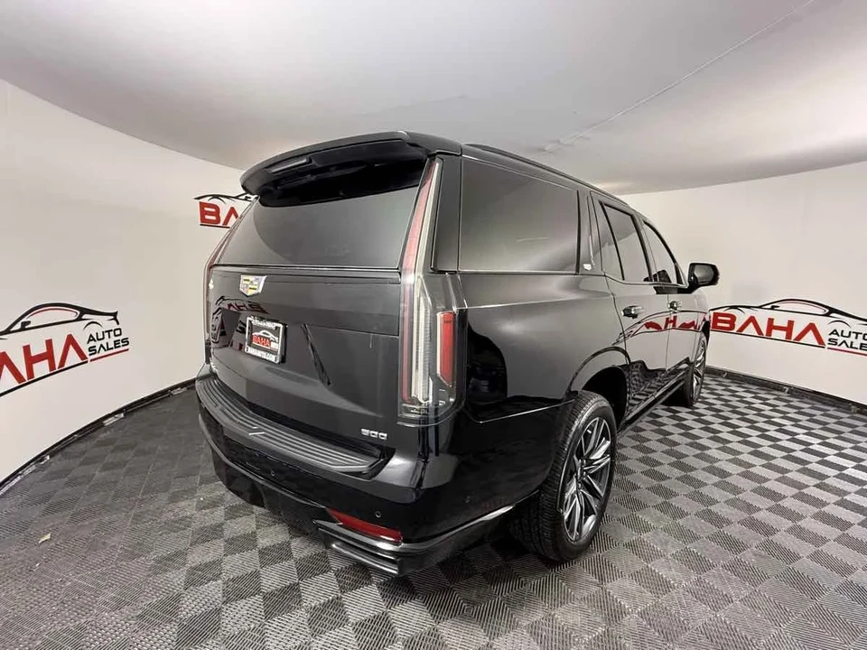2023 Cadillac Escalade 5th Gen - Image 11 of 21