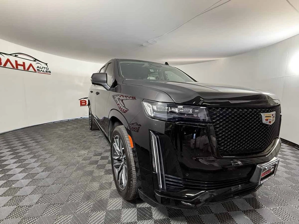 2023 Cadillac Escalade 5th Gen - Image 15 of 21