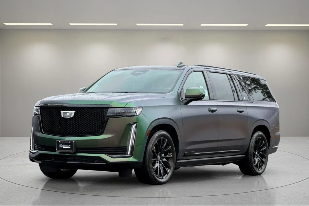 2023 Cadillac Escalade 5th Gen - Image 8 of 12