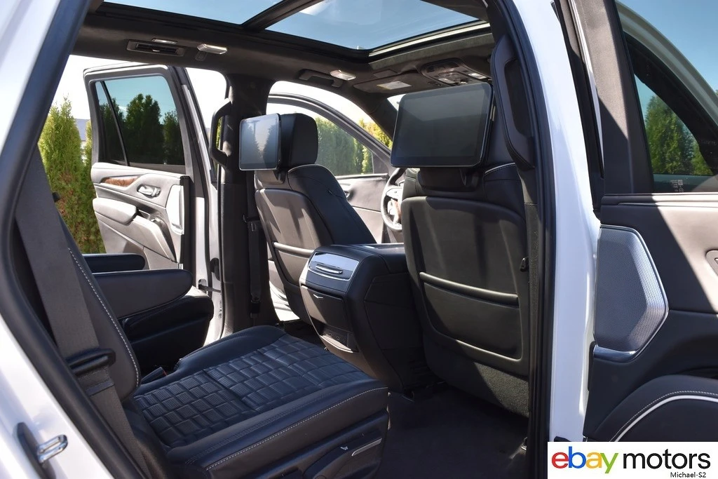 2023 Cadillac Escalade 5th Gen - Image 16 of 21
