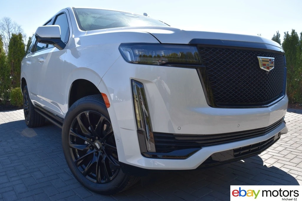 2023 Cadillac Escalade 5th Gen - Image 2 of 21