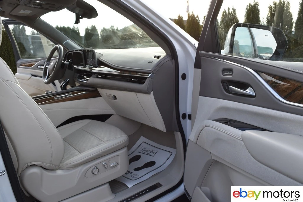 2023 Cadillac Escalade 5th Gen - Image 18 of 21