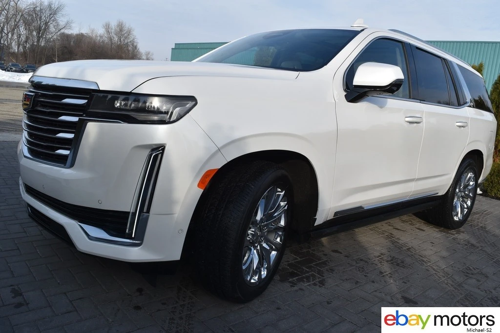 2023 Cadillac Escalade 5th Gen - Image 9 of 21