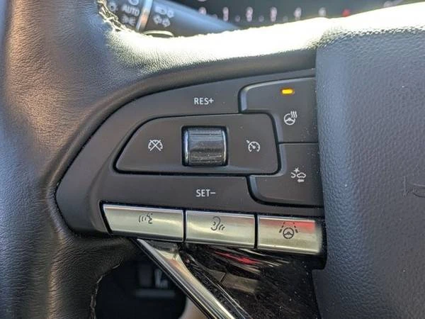 2023 Cadillac Escalade 5th Gen - Image 11 of 16