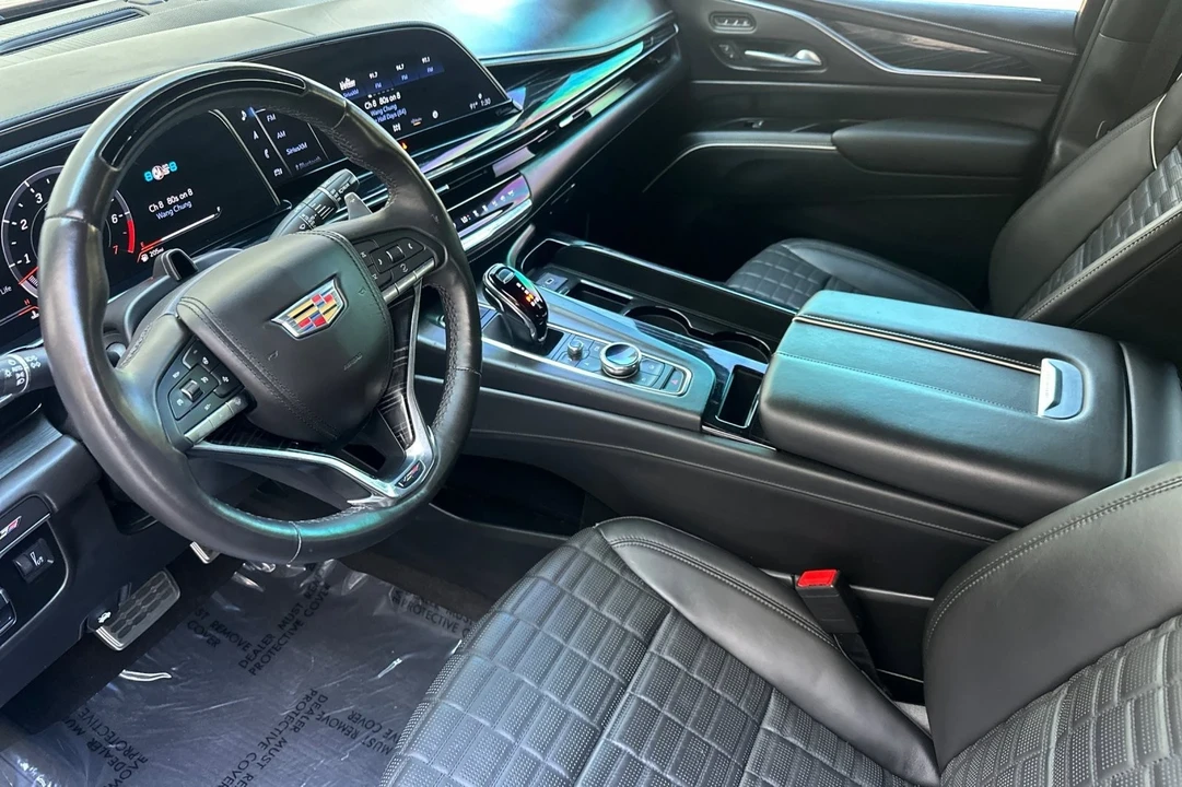 2023 Cadillac Escalade-V 5th Gen - Image 10 of 12