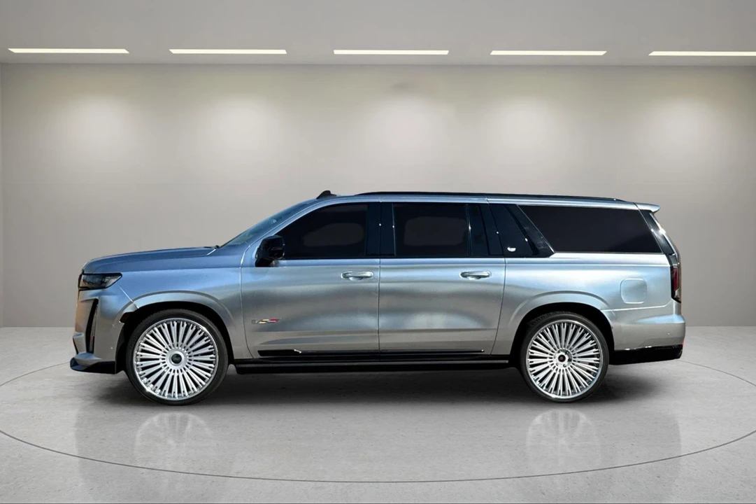 2023 Cadillac Escalade-V 5th Gen - Image 7 of 12